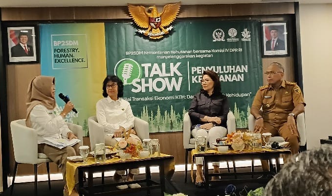 Talk Show Penyuluhan Kehutanan: Kadis Kehutanan Sulteng Dampingi Anggota DPR RI dan Kepala BP2SDM Jadi Pembicara