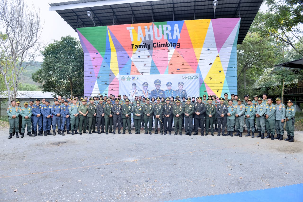 UPACARA HUT POLHUT 59 TAHUN 