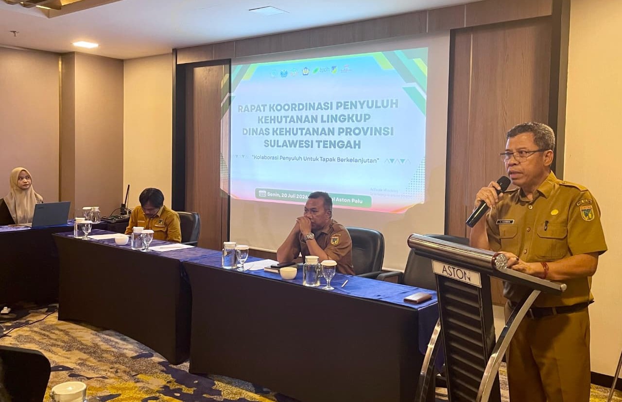 Sekretaris Dinas Kehutanan Provinsi Sulawesi Tengah mewakili Kepala Dinas Kehutanan membuka dan memimpin Rapat Koordinasi Penyuluh Kehutanan lingkup Dinas Kehutanan Provinsi Sulawesi Tengah.