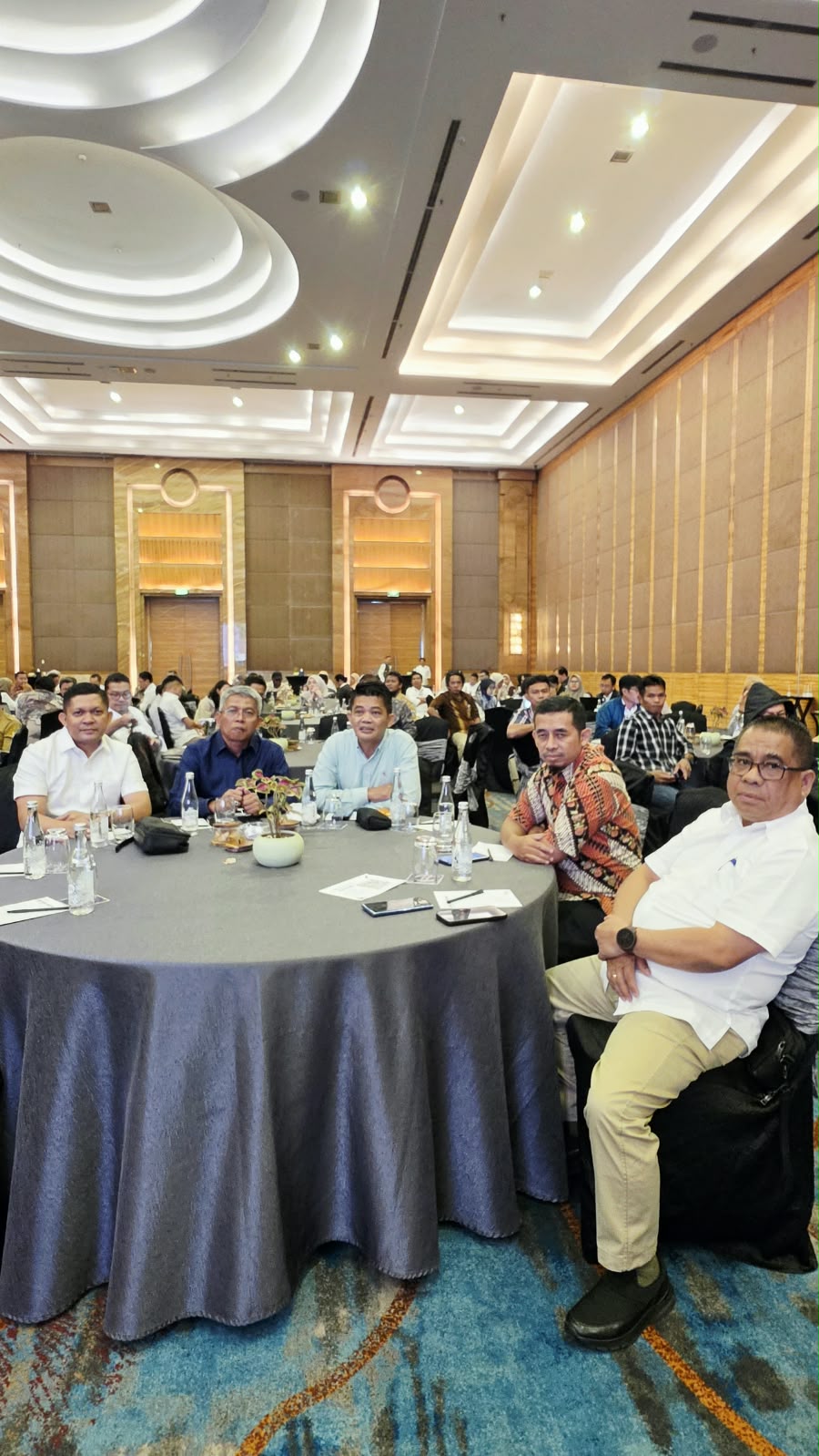 Mendampingi Kepala Dinas Kehutanan Provinsi Sulawesi Tengah Mengikuti Rapat Koordinasi dan Sinkronisasi Perubahan Kawasan Hutan dalam Rangka RTRW Tahun 2026
